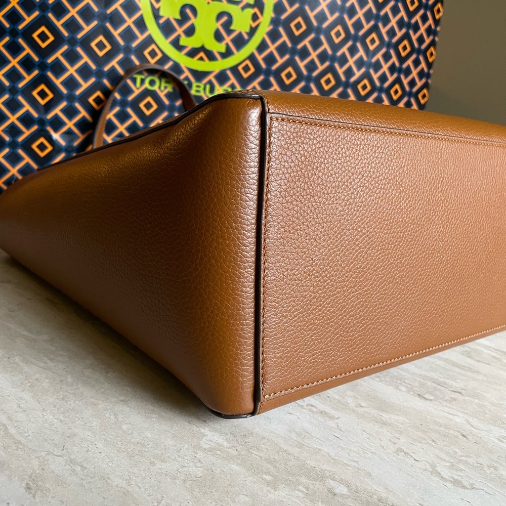 New , tory burch large blake tote & clutch - Picture 12 of 15
